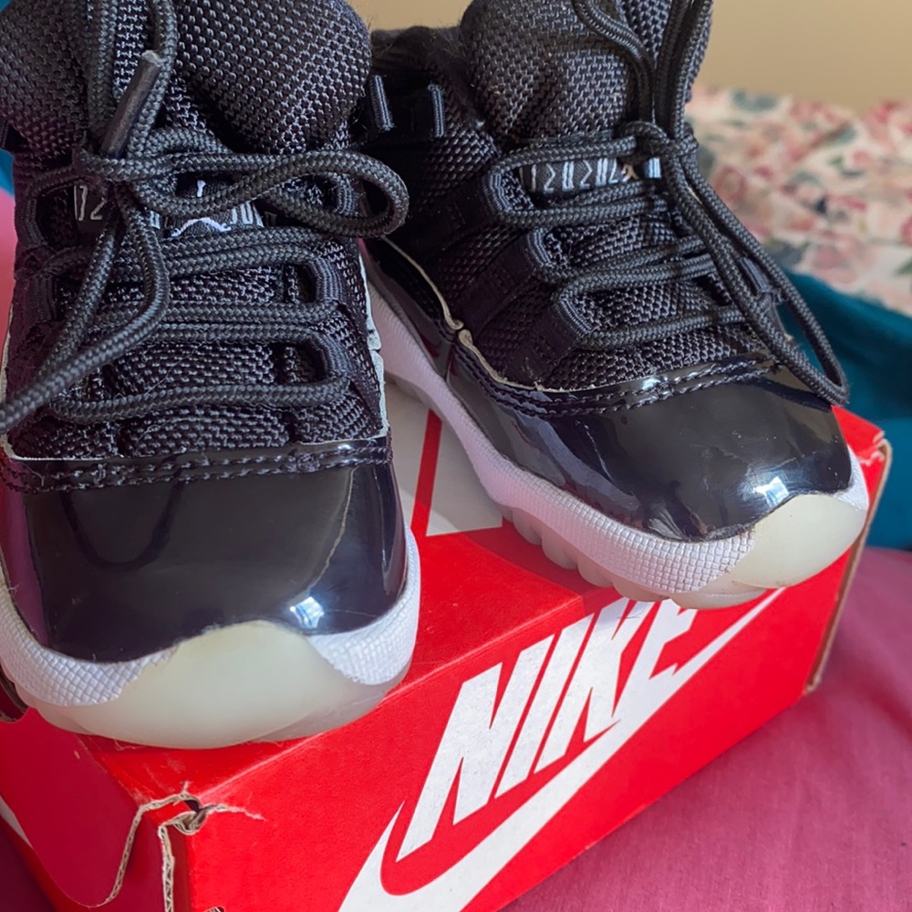 Kids Jordan 11
